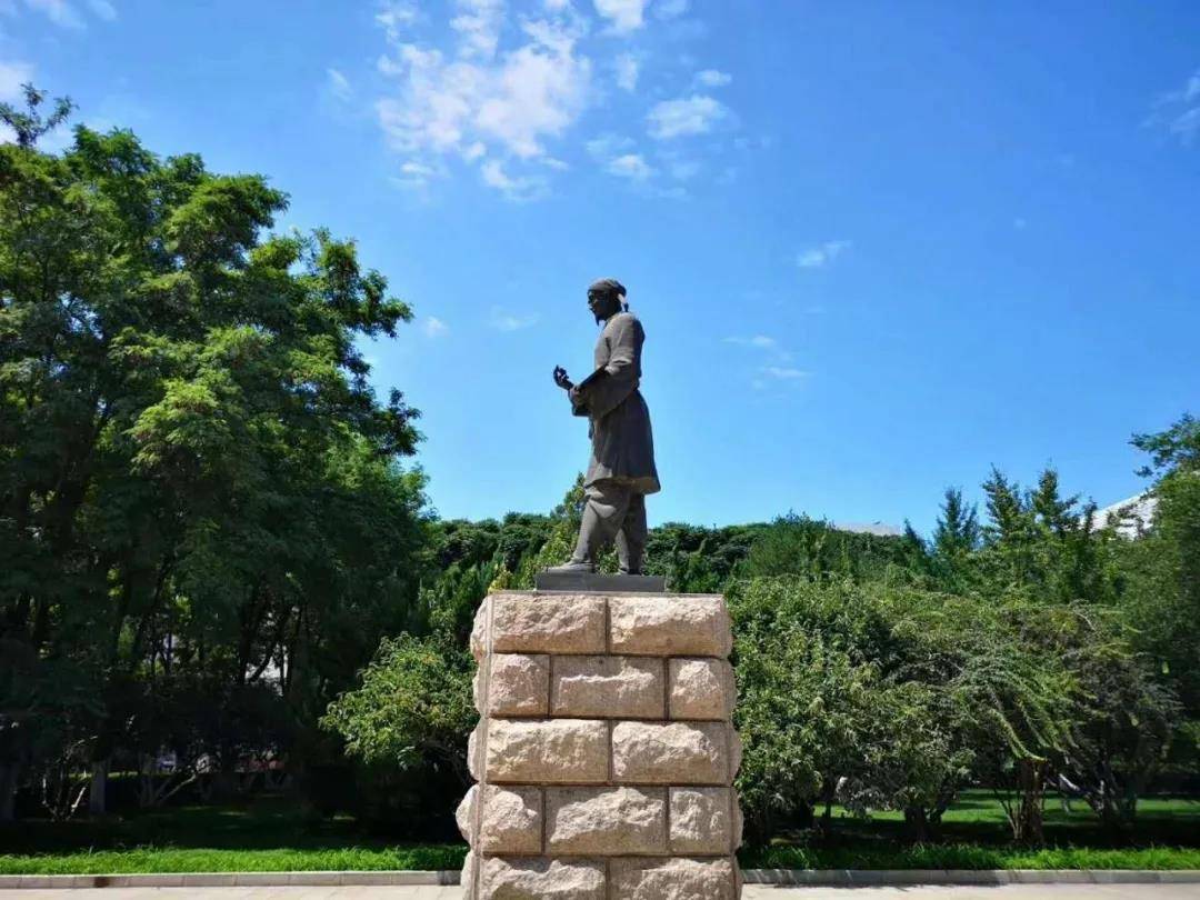 北京印刷学院2020年美术类本科专业综合分录取线