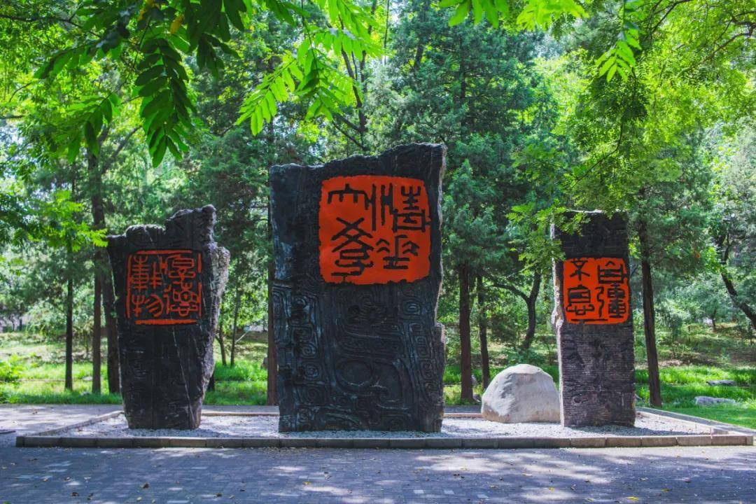 随着时间的发展，清华美院学科建设愈加全面，在国内与国际上的知名度也越来越广，慢慢并入了中国九大美院之列。