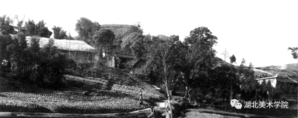 1938年8月，武昌艺专在校舍毁于日军轰炸后举校西迁，几经辗转宜都古老背、四川江津圣泉寺，择址四川江津德感坝五十三梯坚持办学。