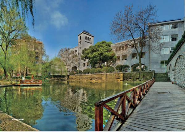 1997年11月，学校针对学科建构重新谋篇布局，重建教学建制，对教学系部进行重大调整