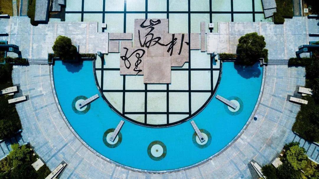 　　列入该模块的戏剧与影视学类专业：戏剧影视美术设计、动画、影视摄影与制作、影视技术等。