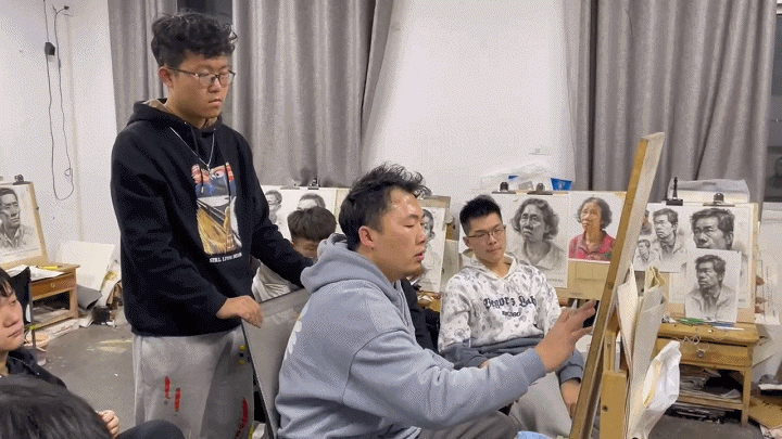 07995b4d6e600a4180bca8e30a84466420224281536524.gif
